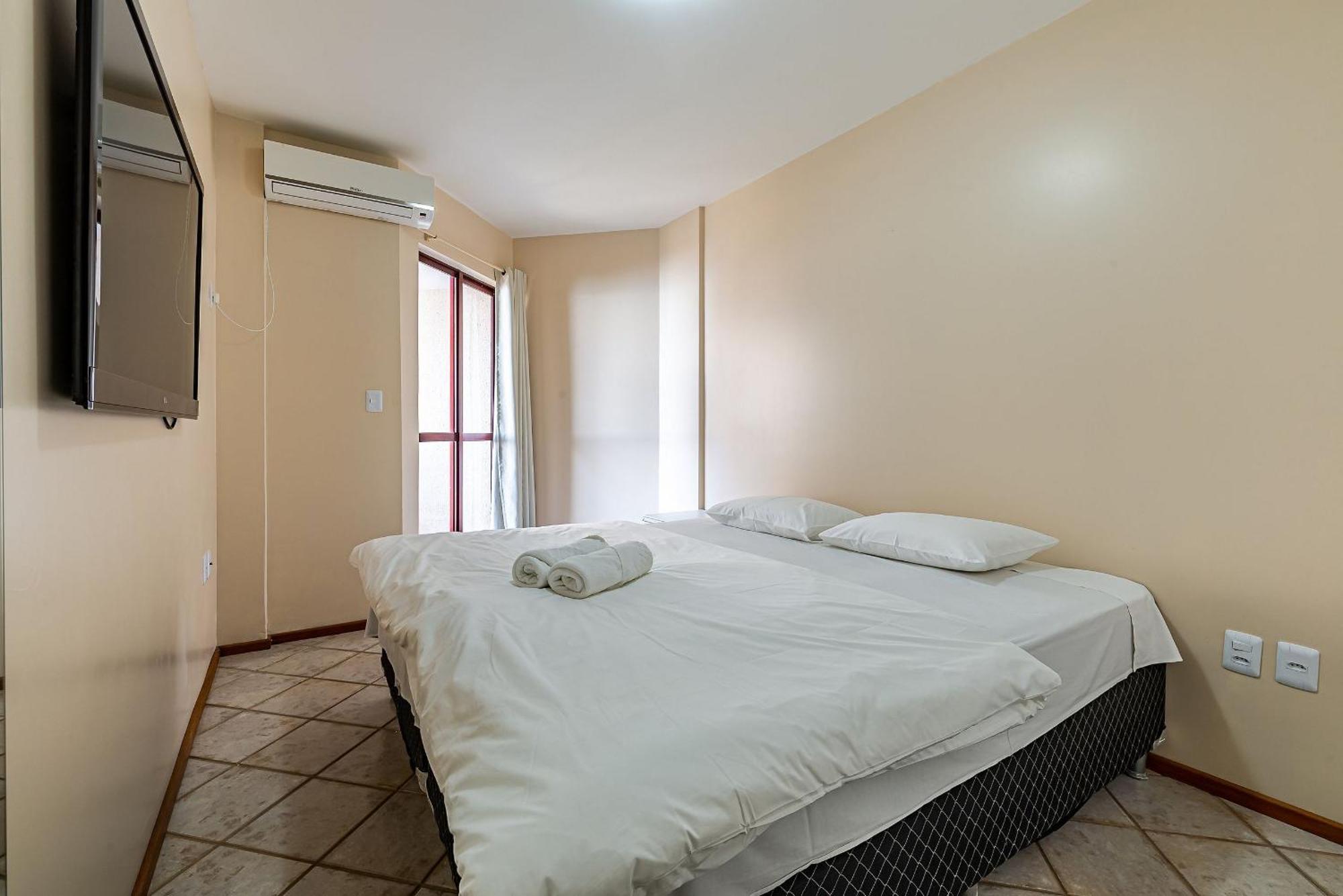 Apto Pe Na Areia Vista Mar Em Meia Praia Evb308 伊塔佩马 外观 照片