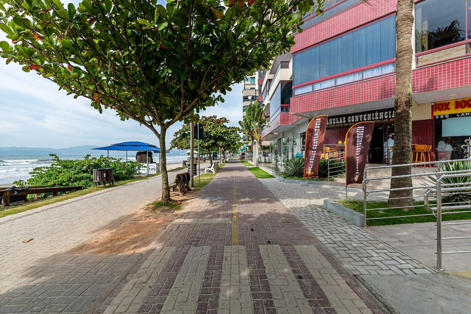 Apto Pe Na Areia Vista Mar Em Meia Praia Evb308 伊塔佩马 外观 照片